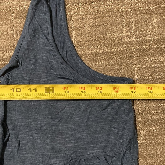 Forever 21 Contemporary - M - Picture 12 of 12